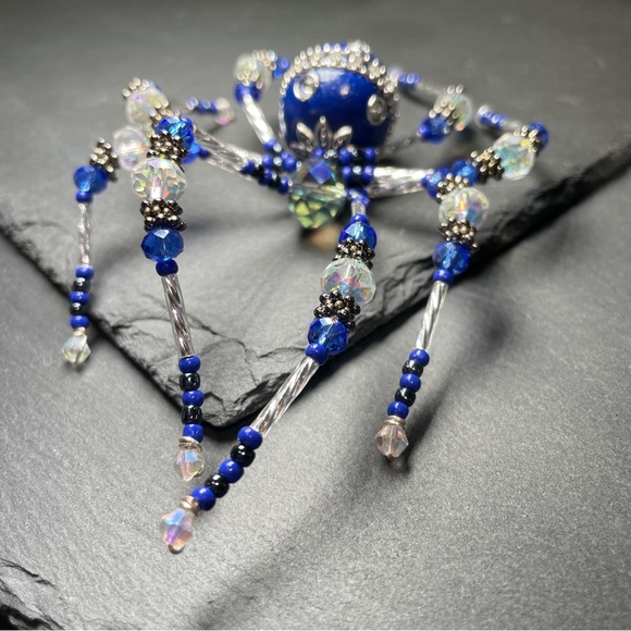 REDUCED CCO Blue Crystal Spider Halloween Decoration Ornament Suncatcher - Picture 12 of 12